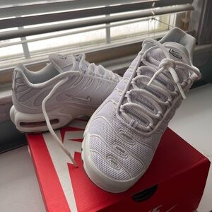 Nike Air Max Plus Triple White Men’s 8